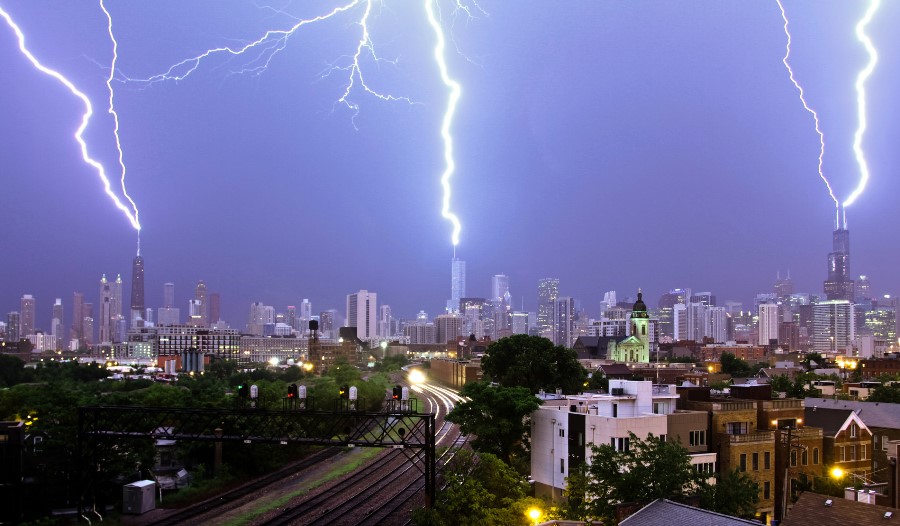 lightning in chicago